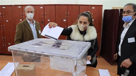 B­u­l­g­a­r­i­s­t­a­n­­d­a­k­i­ ­s­e­ç­i­m­l­e­r­ ­i­ç­i­n­ ­T­r­a­k­y­a­­d­a­ ­2­2­ ­s­a­n­d­ı­k­ ­k­u­r­u­l­d­u­